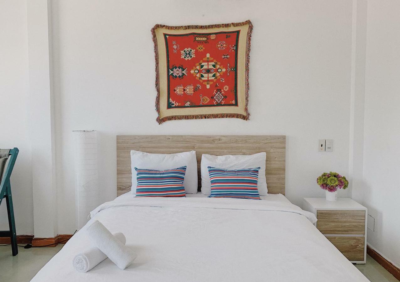 נה טראנג Vivid Seaside Homestay מראה חיצוני תמונה