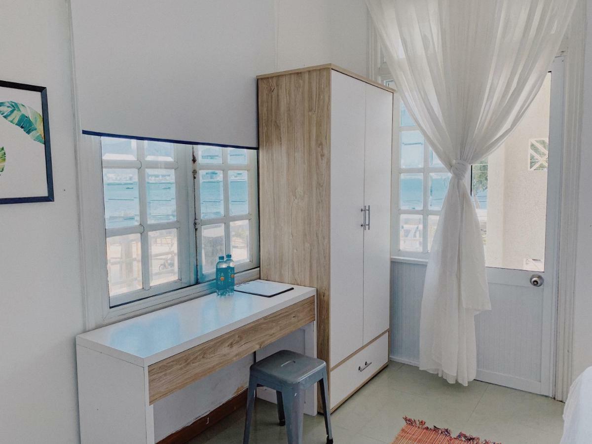 נה טראנג Vivid Seaside Homestay מראה חיצוני תמונה