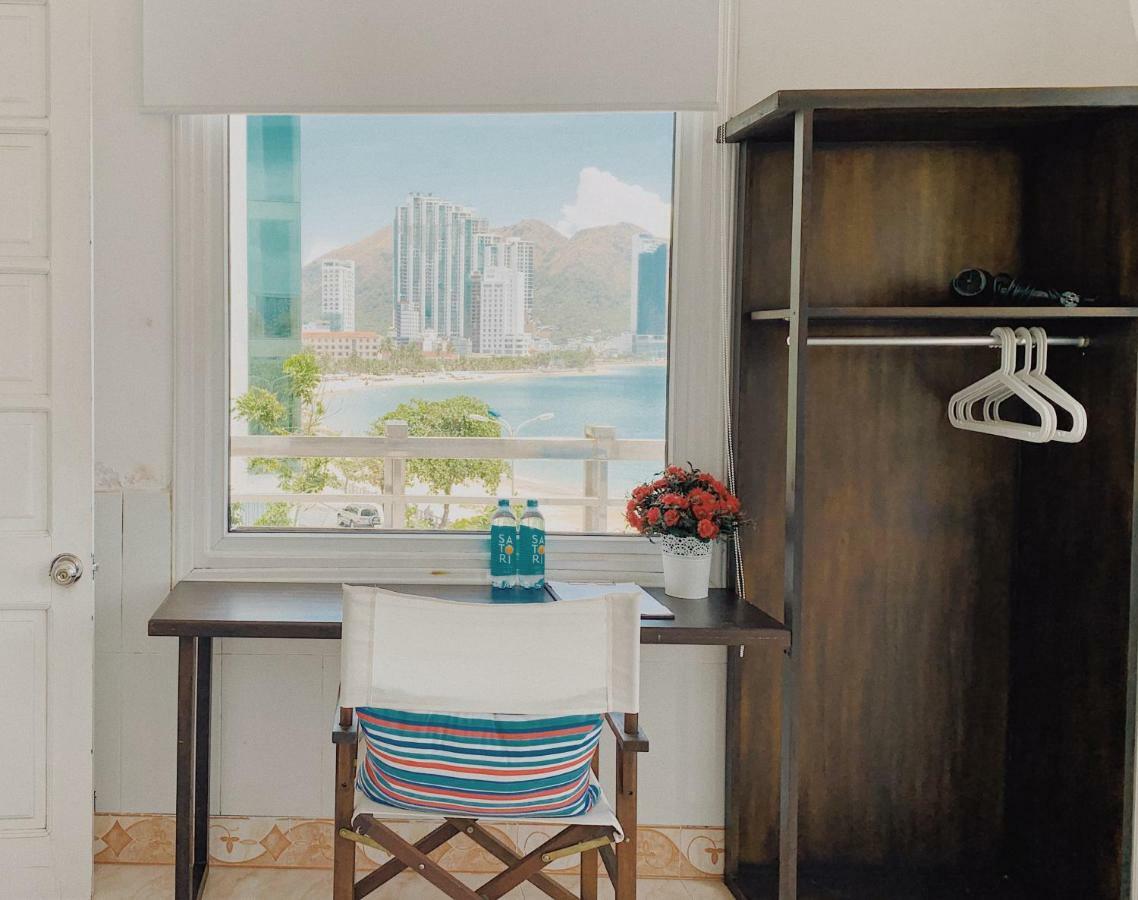 נה טראנג Vivid Seaside Homestay מראה חיצוני תמונה